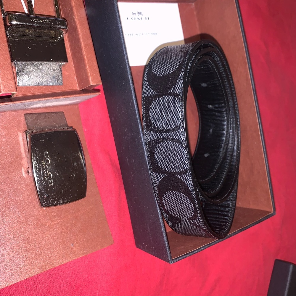 Black reversible coach belt